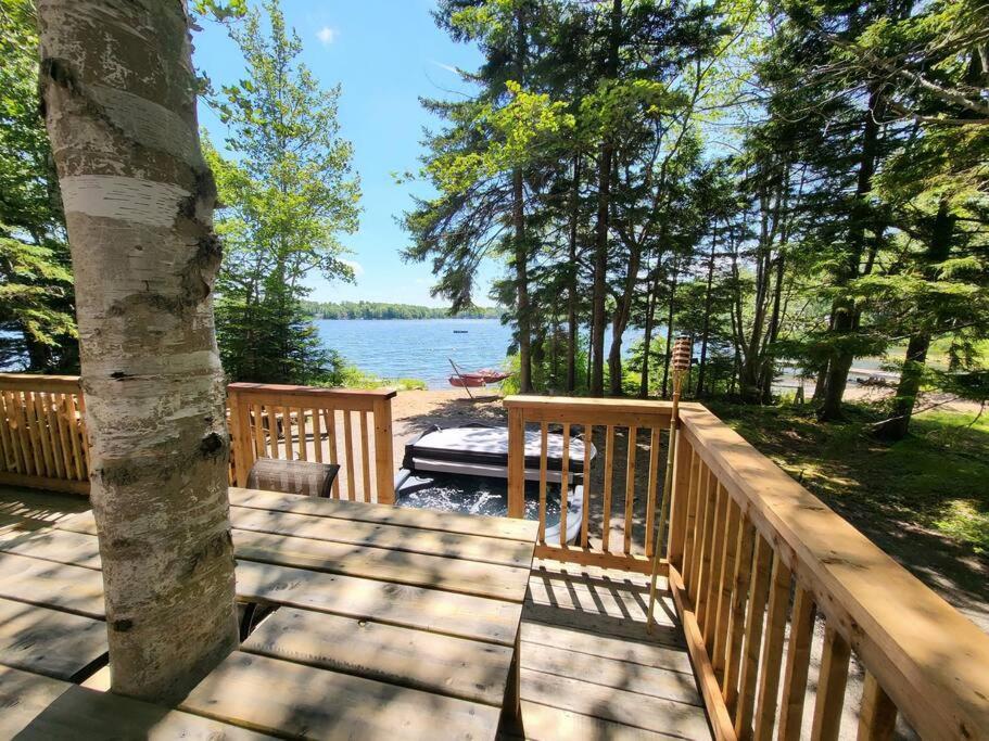 Leland'S Lakehouse Вулфвилл Экстерьер фото